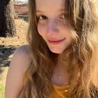 DoeEyedPeach's Profile Pic