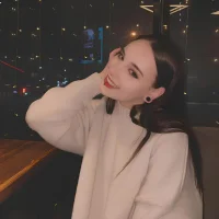 LilithBarton Φωτ, Προφίλ