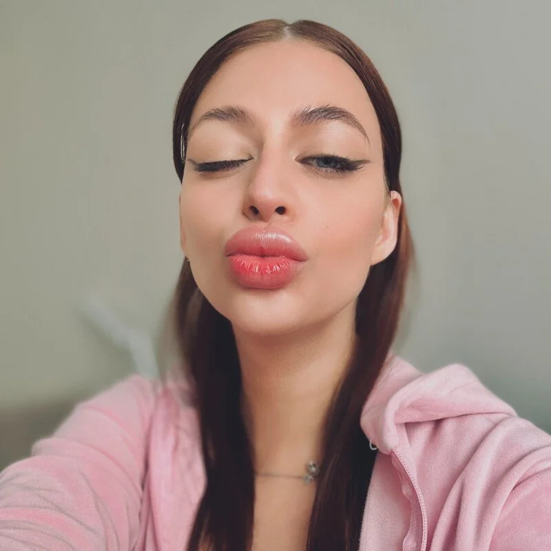 elizabell_rouge profile photo
