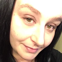 hooters01 Φωτ, Προφίλ