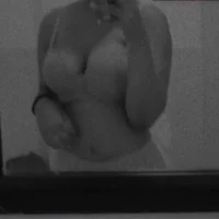 Innocent_Nikie 離線聊天室