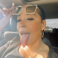 mstightpompom's Profile Pic