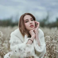 Leila____