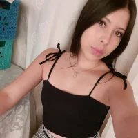 charlize-Evans's Profile Pic