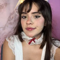 NaomiStar1 Adlı Modelin Avatarı
