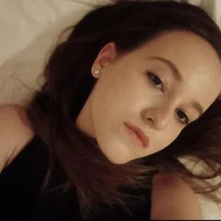 AlisonWite Φωτ, Προφίλ