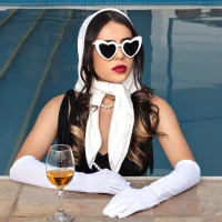 AbyThompson: изображение аватарки