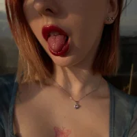 _Elara's Profile Pic