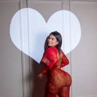 HannaRousse_ Adlı Modelin Avatarı