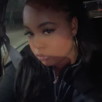 Artina5's Profile Pic