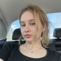 AmeliaBowman's Profile Pic