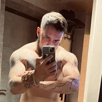 CalvinBrahx Φωτ, Προφίλ