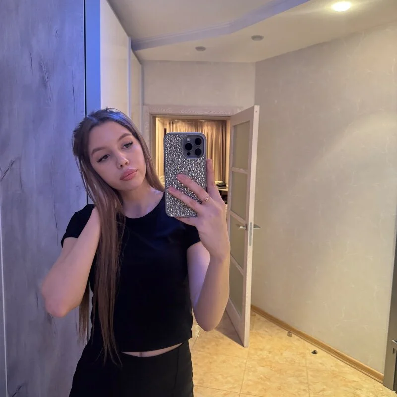 MollyFlowo Stripchat profile image