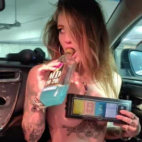 Offline chat soba modela SpritzedFarting