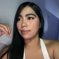 Ảnh Đại Diện Pamela_Adloon