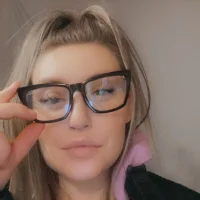 Badlilkitty_ Φωτ, Προφίλ