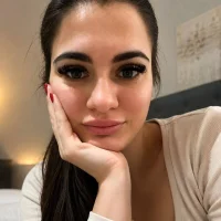 Liali_'s Avatar Pic