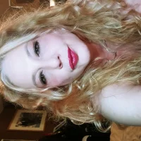 AvealynnSmith's Profile Pic