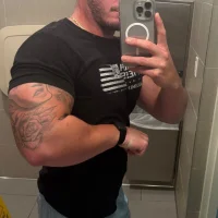 hrhrryrirj's Avatar Pic