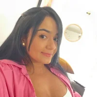 Ivone_Blake's Profile Pic