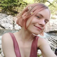 Gambar Profil RoseCarroll