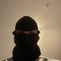 emzoss's Profile Pic