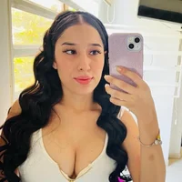 LeleAdams's Profile Pic