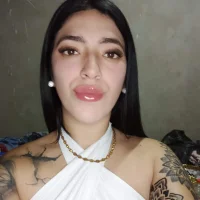 misswhitee 的  個人資料圖片