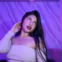 SharomHilton's Profile Pic