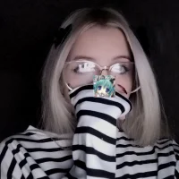 Профилна снимка на Velvet-Lun