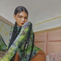 Gambar Profil Evelyn_Lewis