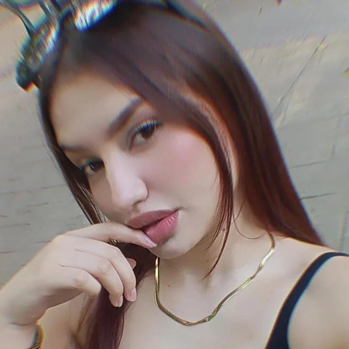 MiaStonn_