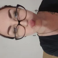 รูปโปรไฟล์ของ helenred