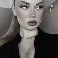 Immagine del profilo di AdelWhite