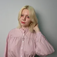 IrisCotte's Profile Pic