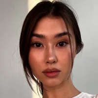 MaryClarkg's Avatar Pic