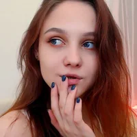 Ella_Di's Profile Pic