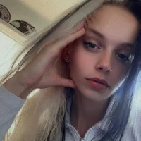 LillyWannaPlayy