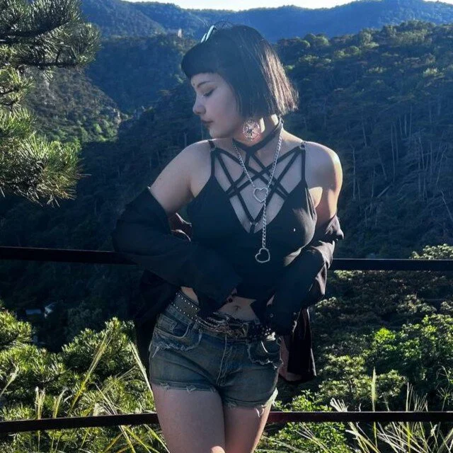 silkydewk profile photo