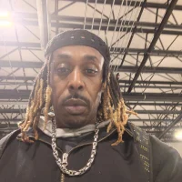Macdaddydick3000s profilbillede
