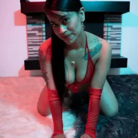 Ảnh đại diện của NicolleeJ