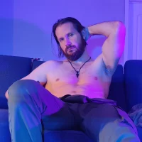 AlbinoAdonis 头像图片