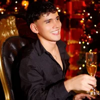 estebanperez_26's Avatar Pic