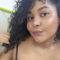 CAROLINNAGOMEZ 的个人资料图片