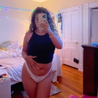 BiancaSalazar's Profile Pic