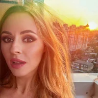 Viky_Poll 頭像圖片