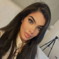 Kylie-Ross's Profile Pic