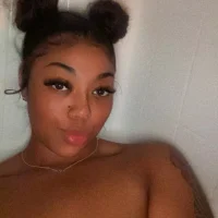 tastelikcandy's Avatar Pic