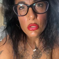 Ivy-Belle-Unfiltered's Avatar Pic