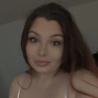 CurvyCourtneyX's Avatar Pic